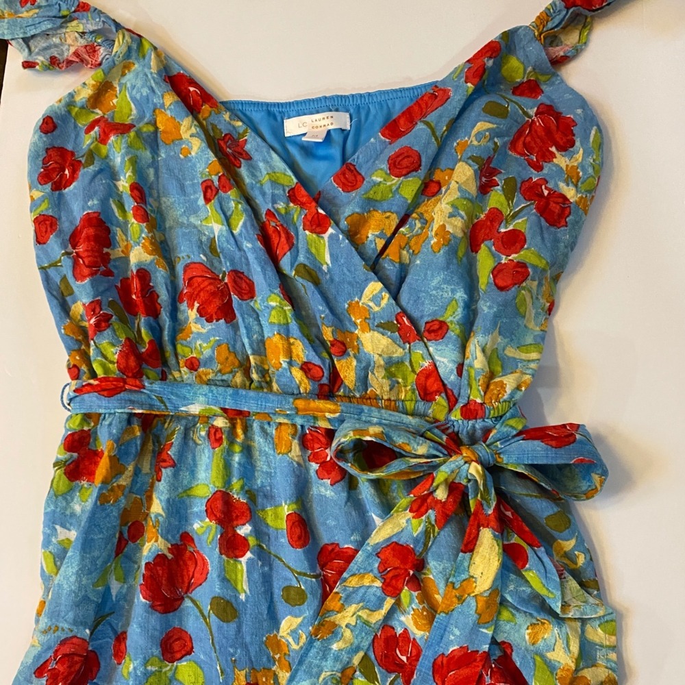 LC Lauren Conrad Summer Picnic Blue Red Floral Faux‎ Wrap Ruffle Dress M EUC - Picture 4 of 16